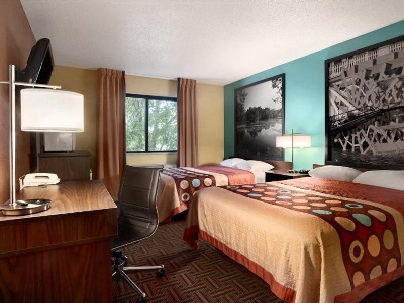 Super 8 By Wyndham Peoria Motel Exterior photo
